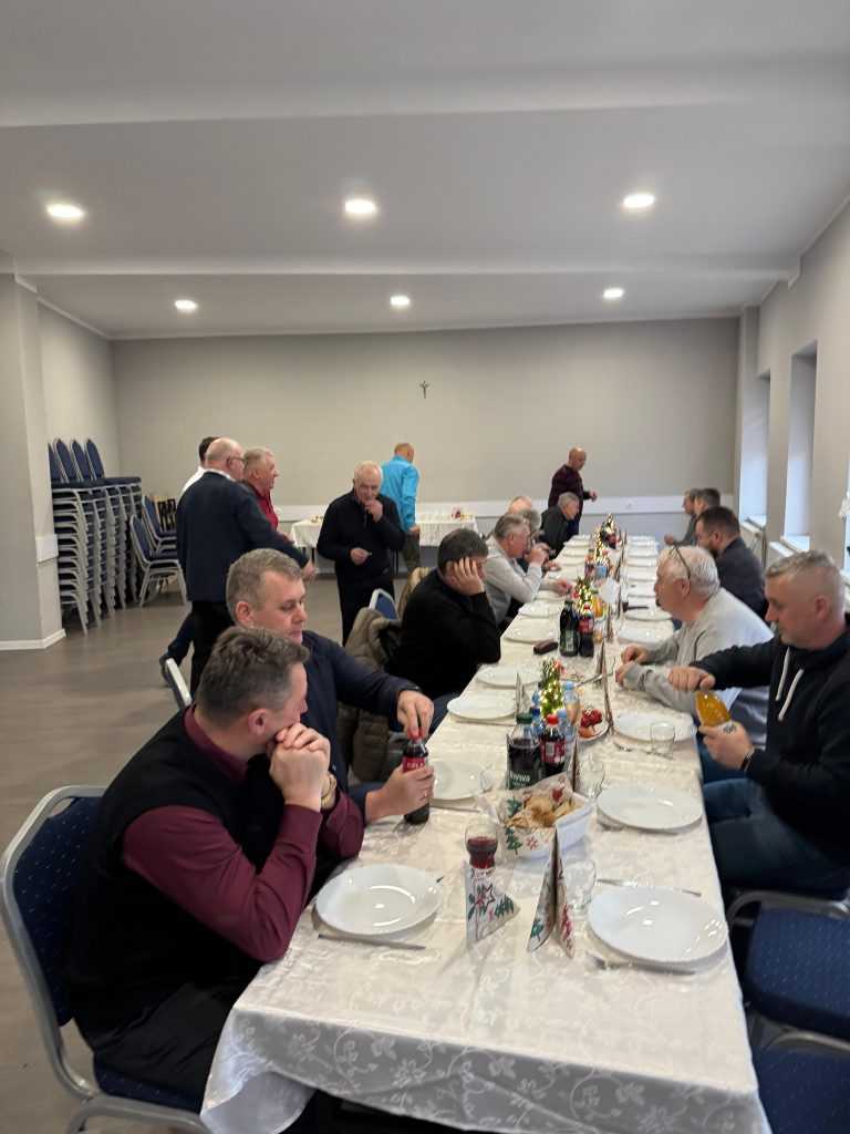 Świąteczne Spotkanie Pszczelarzy Branice: Podsumowanie Roku 10 WhatsApp Image 2025 12 14 at 17.56.08 3